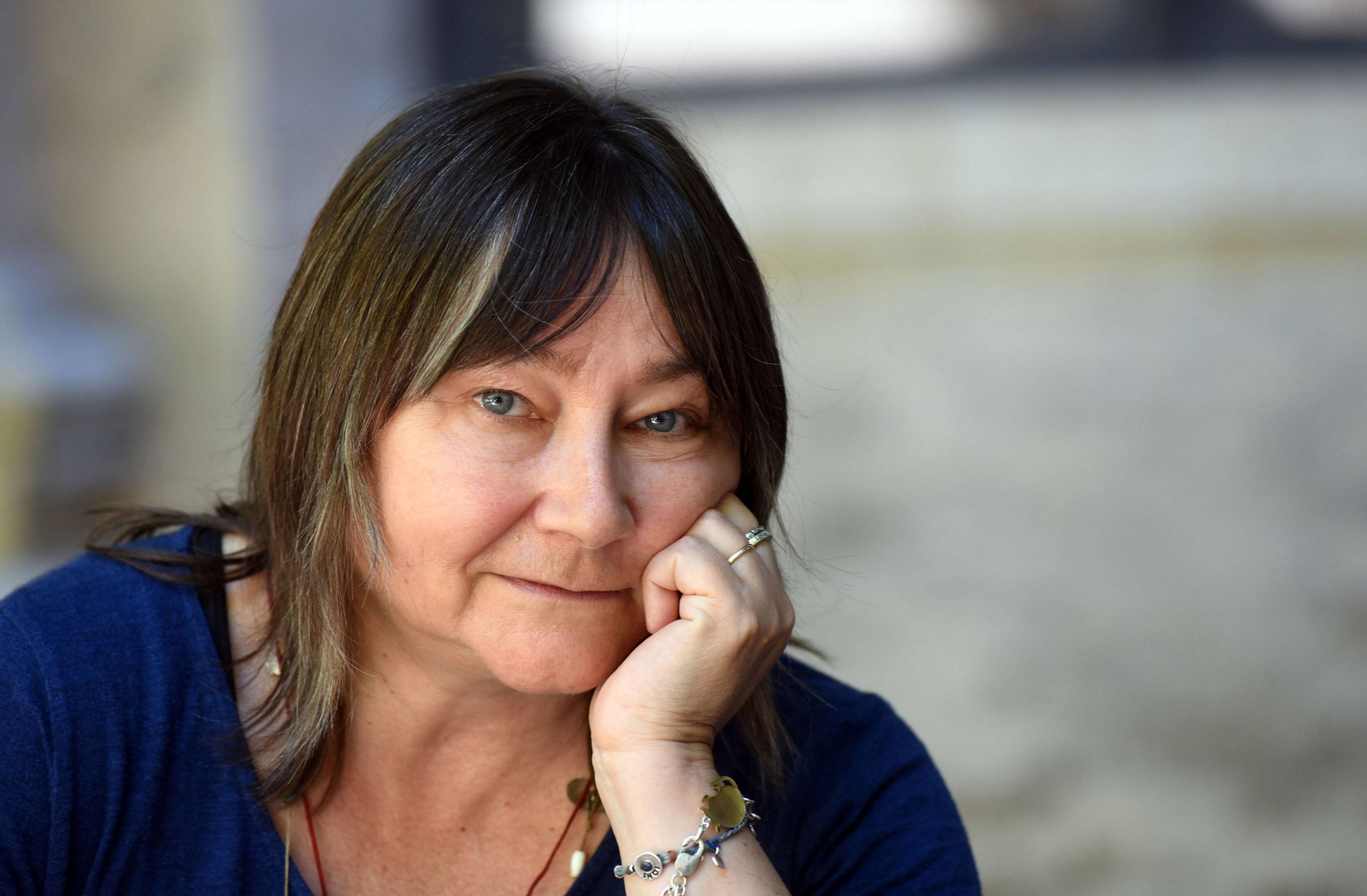 Ali Smith - Alles steht auf der Kippe
